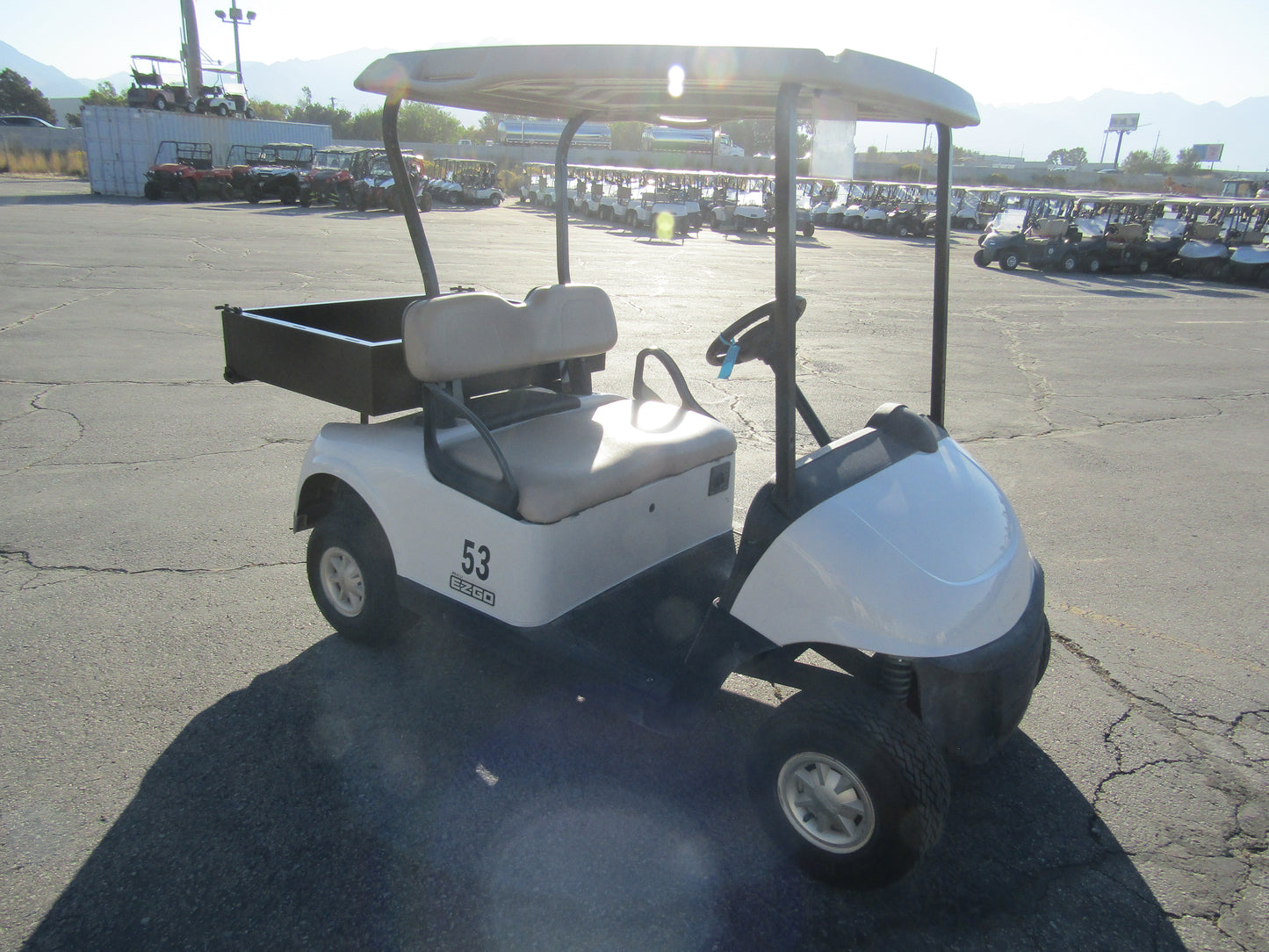 EZGO RXV ELITE LITHIUM STEEL-BOX BED UTILITY