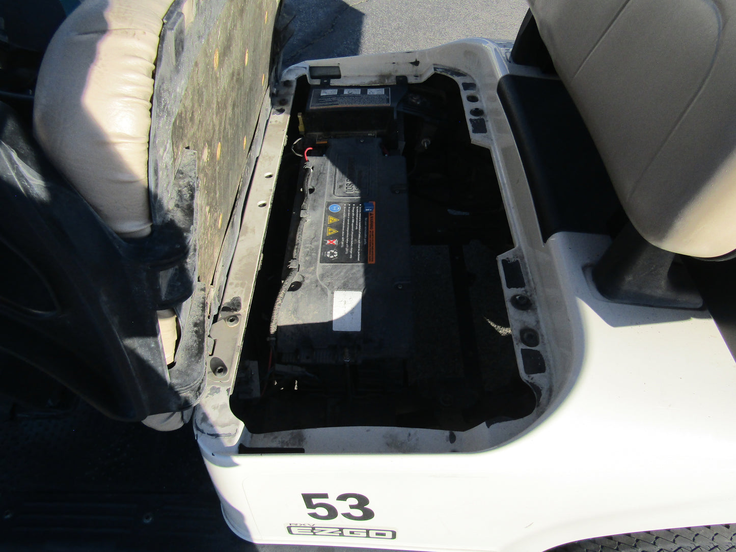 EZGO RXV ELITE LITHIUM STEEL-BOX BED UTILITY