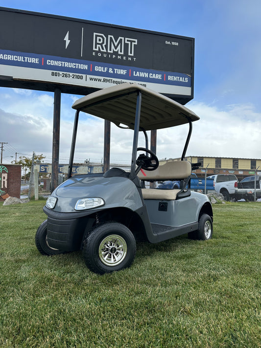 EZGO RXV ELITE LITHIUM GOLF CAR with LIGHTS