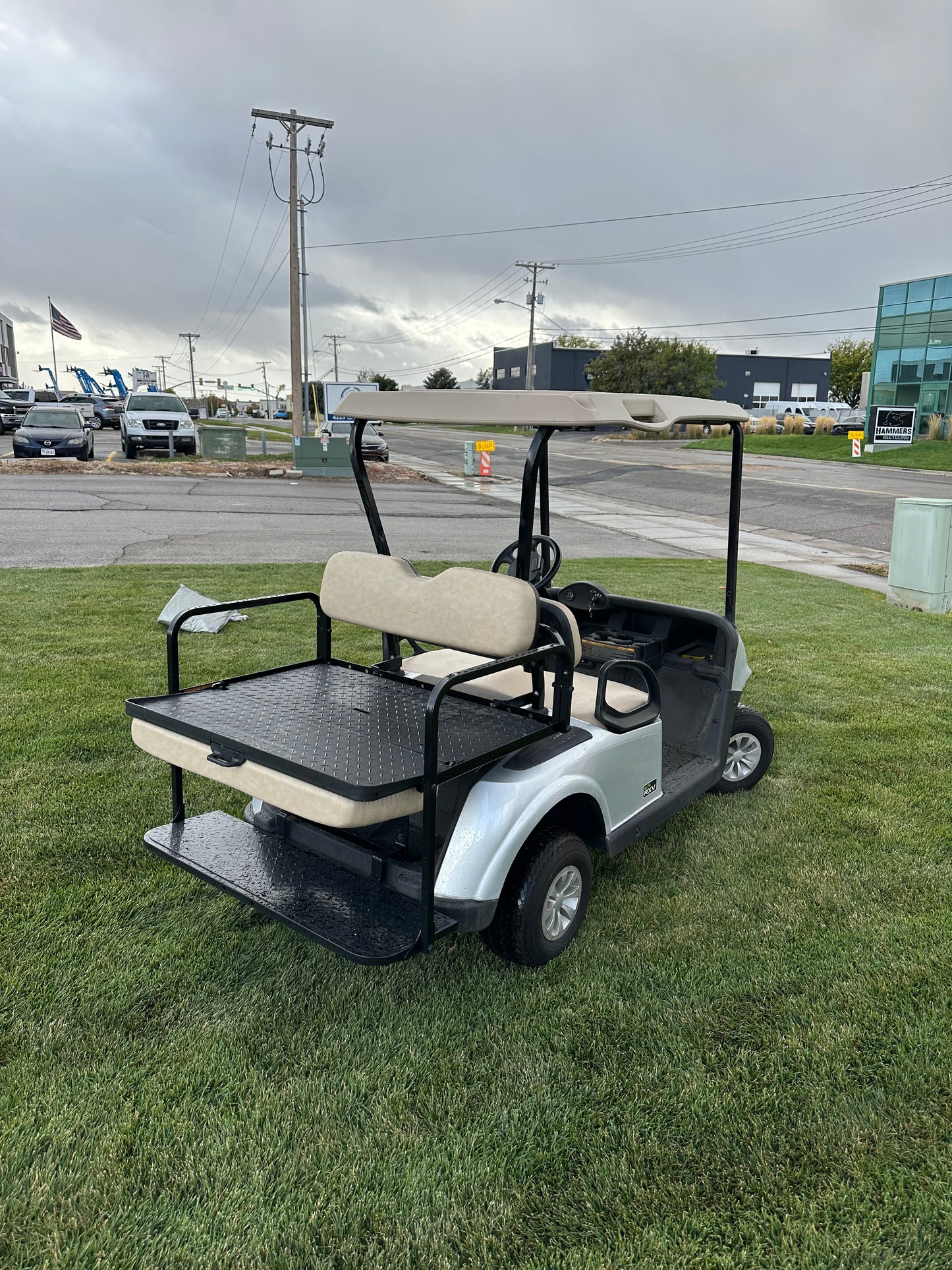 EZGO RXV® ELiTE LITHIUM 4-PASSENGER