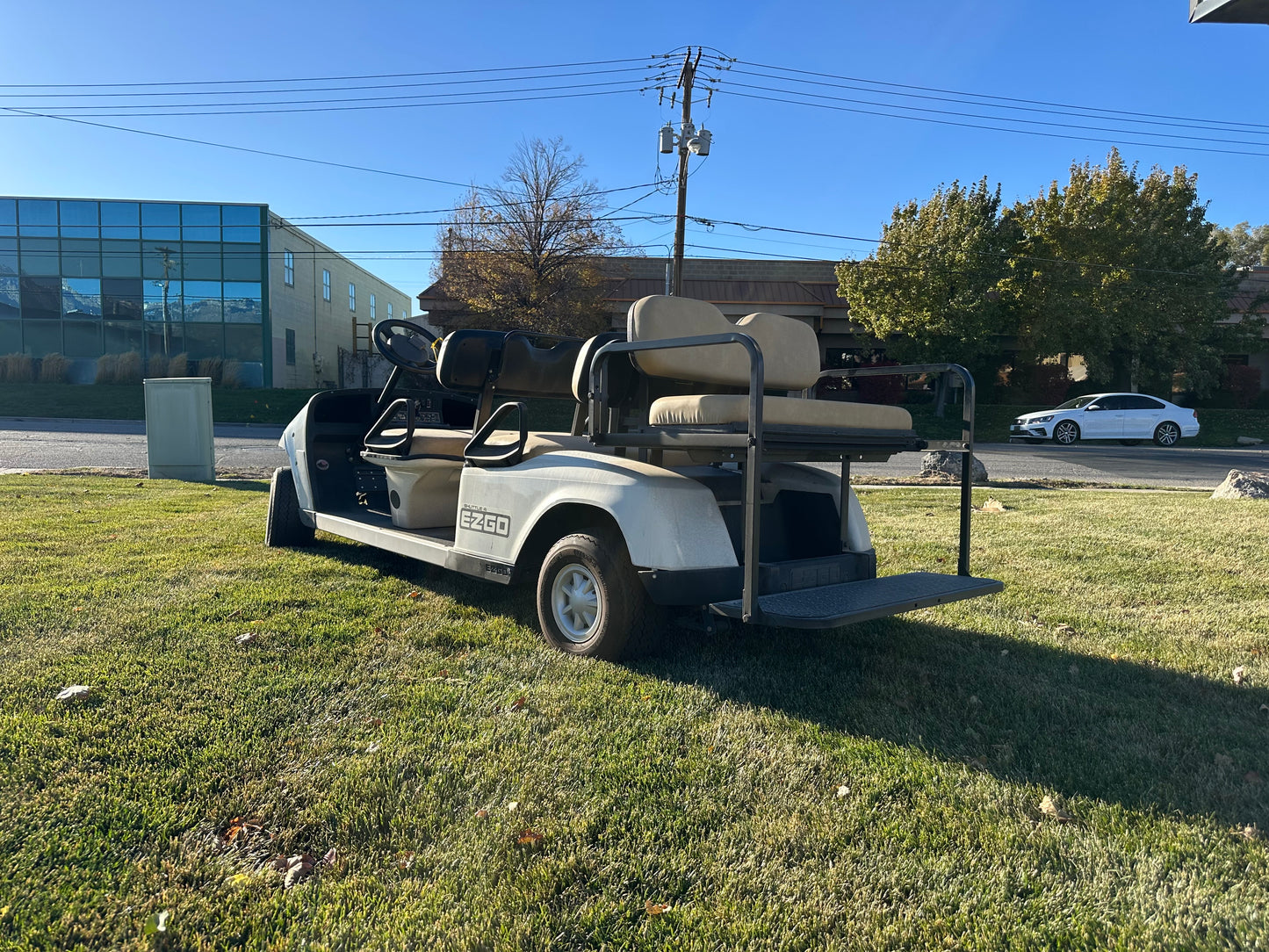 EZGO SHUTTLE 6-PASSENGER ELECTRIC