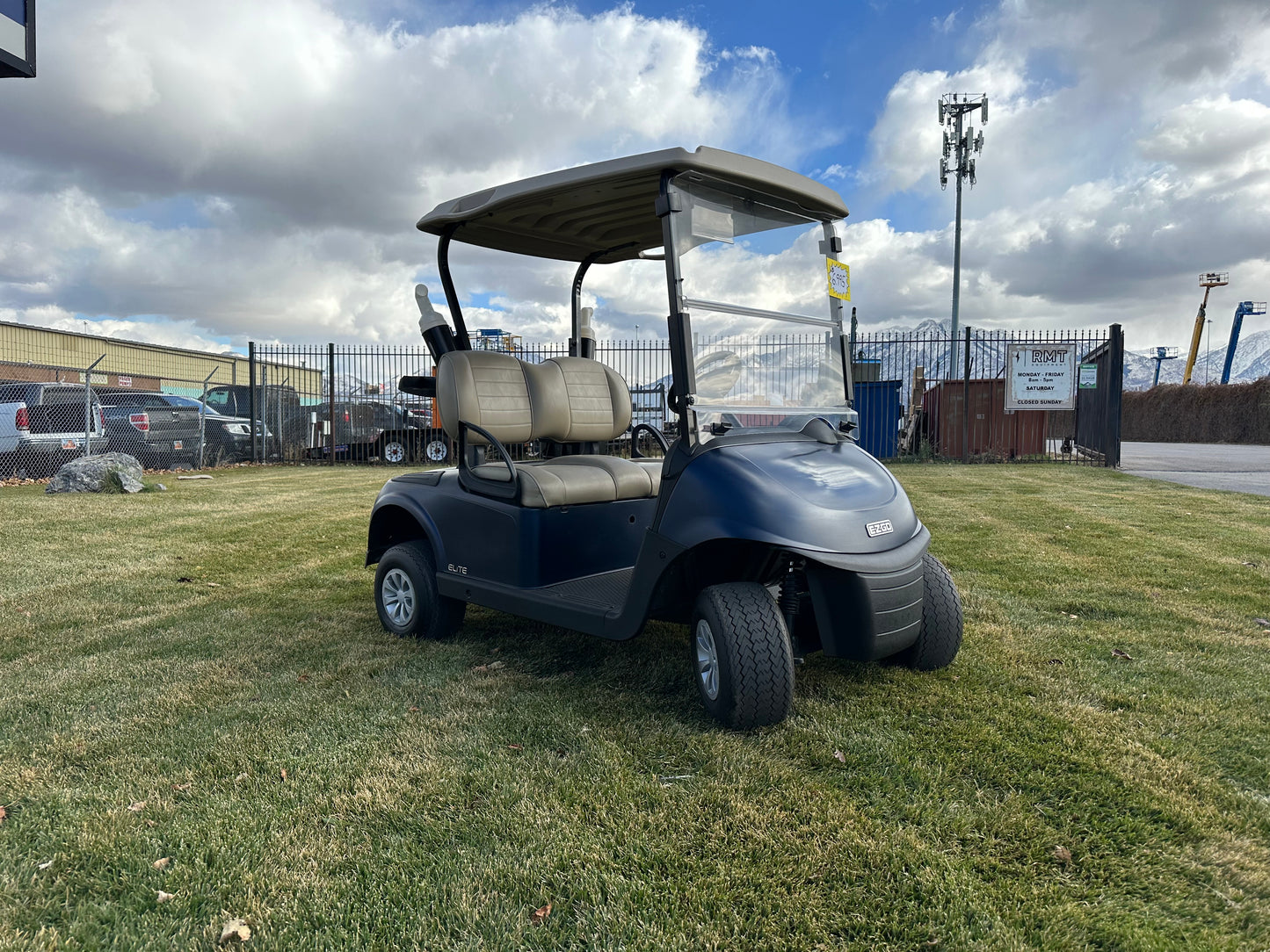 EZGO RXV ELITE LITHIUM GOLF CAR