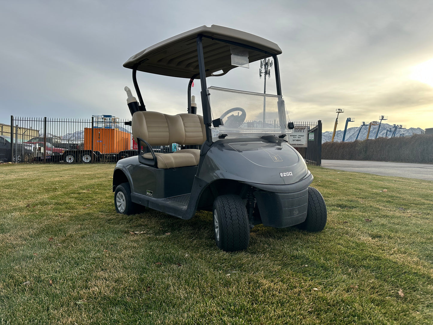 EZGO RXV ELITE LITHIUM GOLF CAR