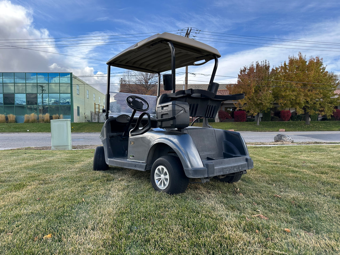 RXV ELITE LITHIUM GOLF CAR 2 PASSENGER